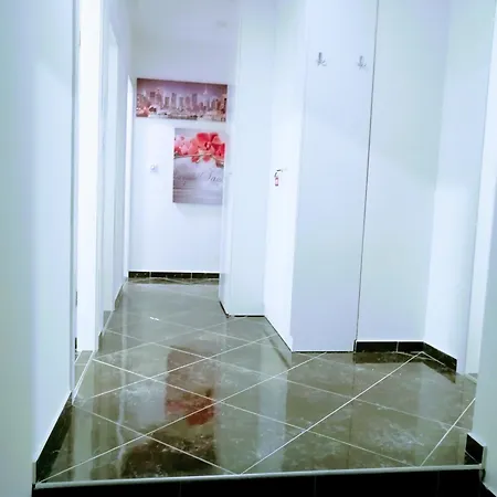 Pula-center Апартаменты