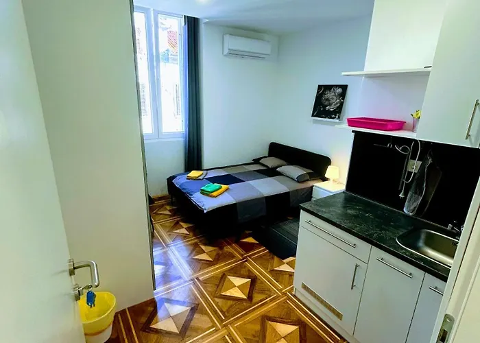 Pula-center Apartamento *